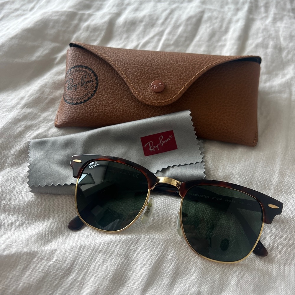 Ray-Ban Clubmaster Sunglasses, Tortoise Frame Green Lenses